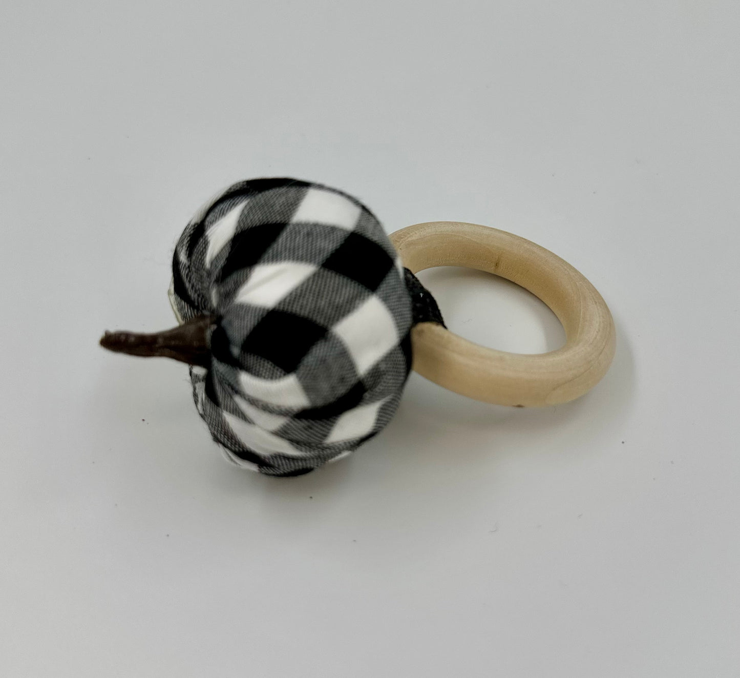 Charming Plaid Pumpkin Napkin Rings - Set of 4