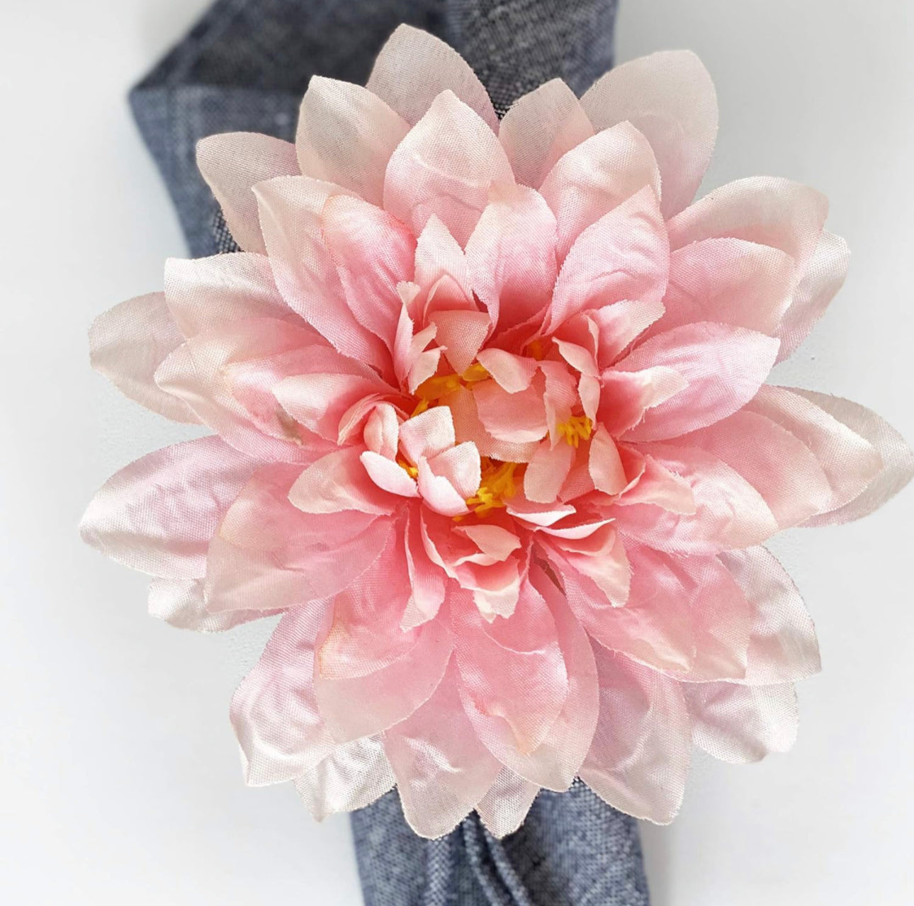 Soft Peach Pink Gradient Flower - Set of 4