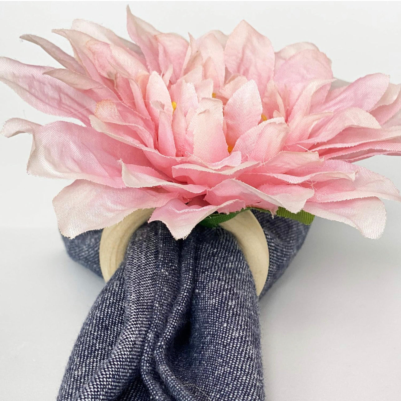 Soft Peach Pink Gradient Flower - Set of 4