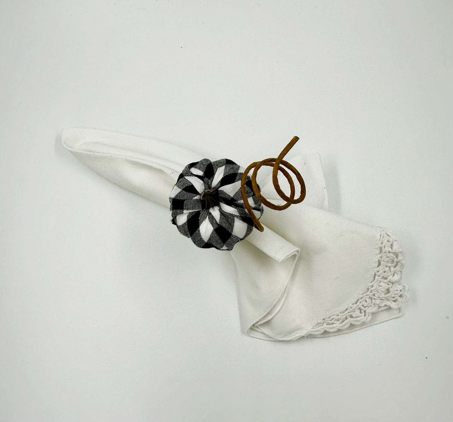 Cozy Thanksgiving Plaid Pumpkin Napkin Rings - Set of 4