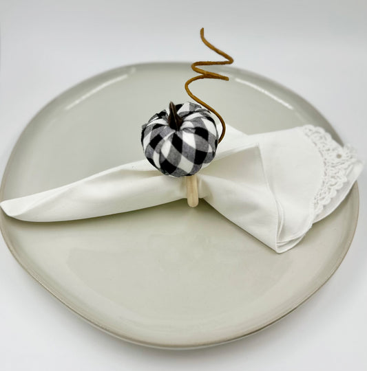 Cozy Thanksgiving Plaid Pumpkin Napkin Rings - Set of 4