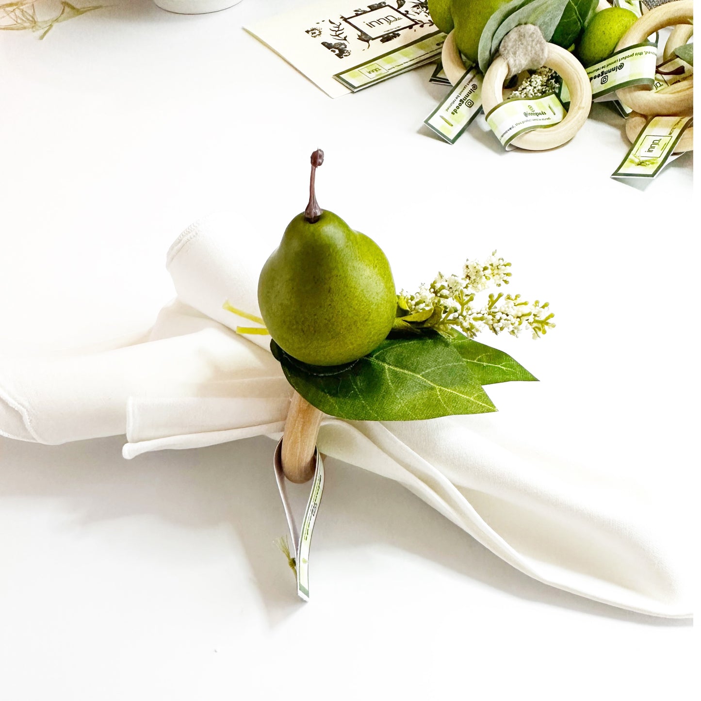 Charming Pear- Set of 4