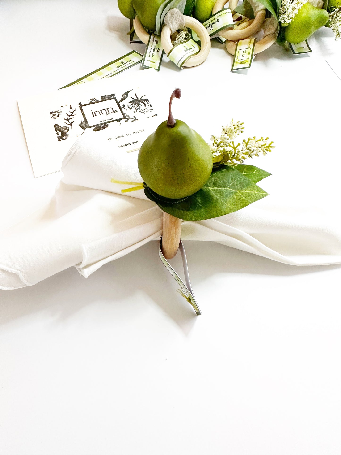 Charming Pear- Set of 4