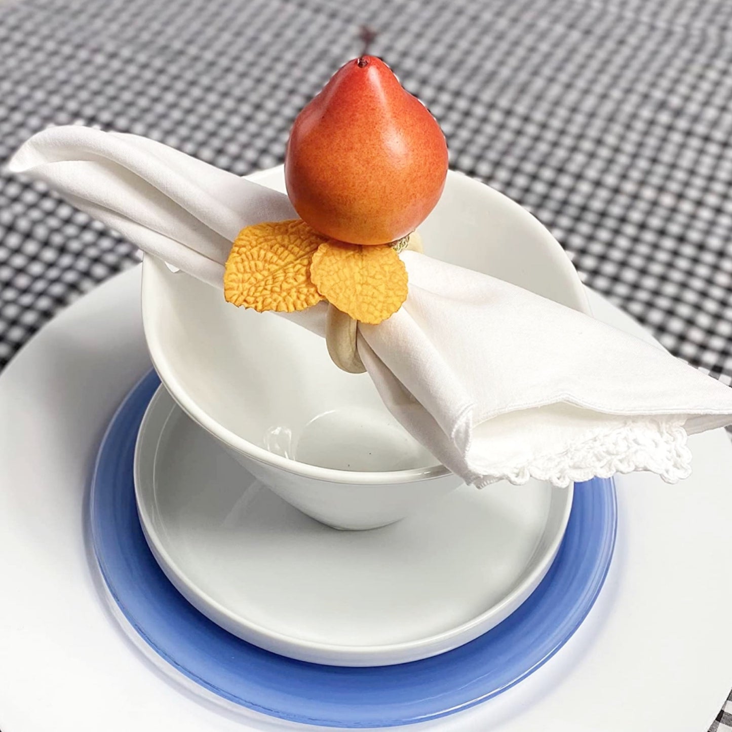 Pear and leaf napkin ring holder - Set of 4